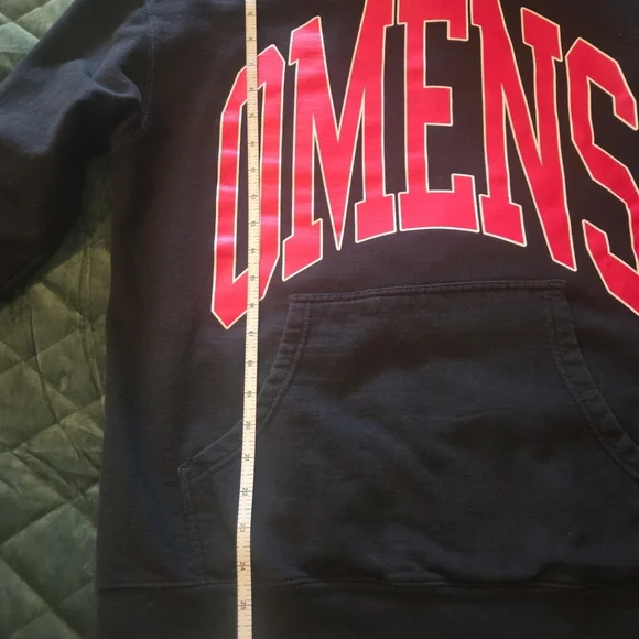‘Bad Omens’ Varsity Hoodie Unisex Large Sweatshirt Band Merch Black Red - RARE - Picture 4 of 9